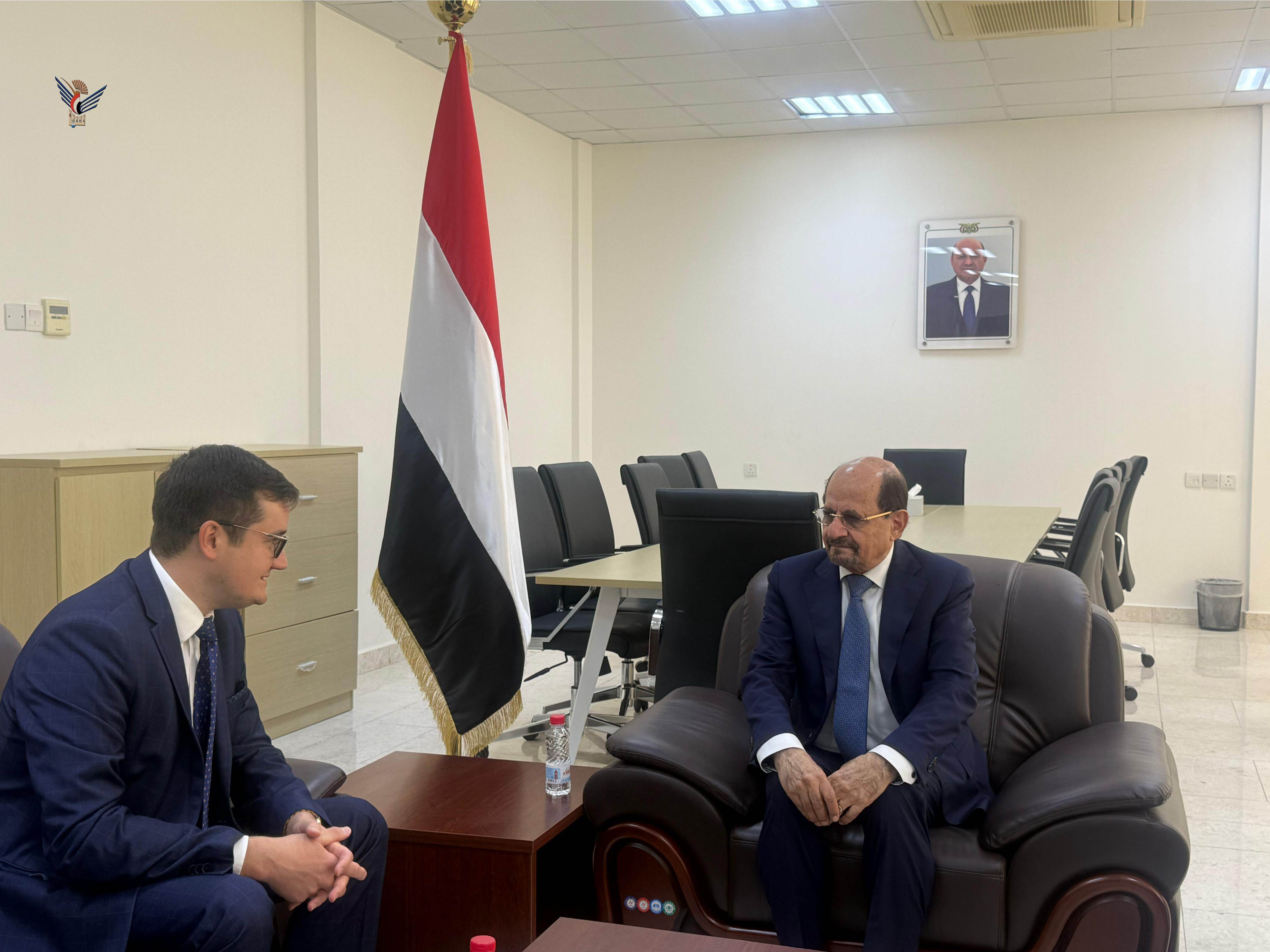 الزنداني يبحث مع السفير الروسي تعزيز التعاون وآفاق السلام في اليمن