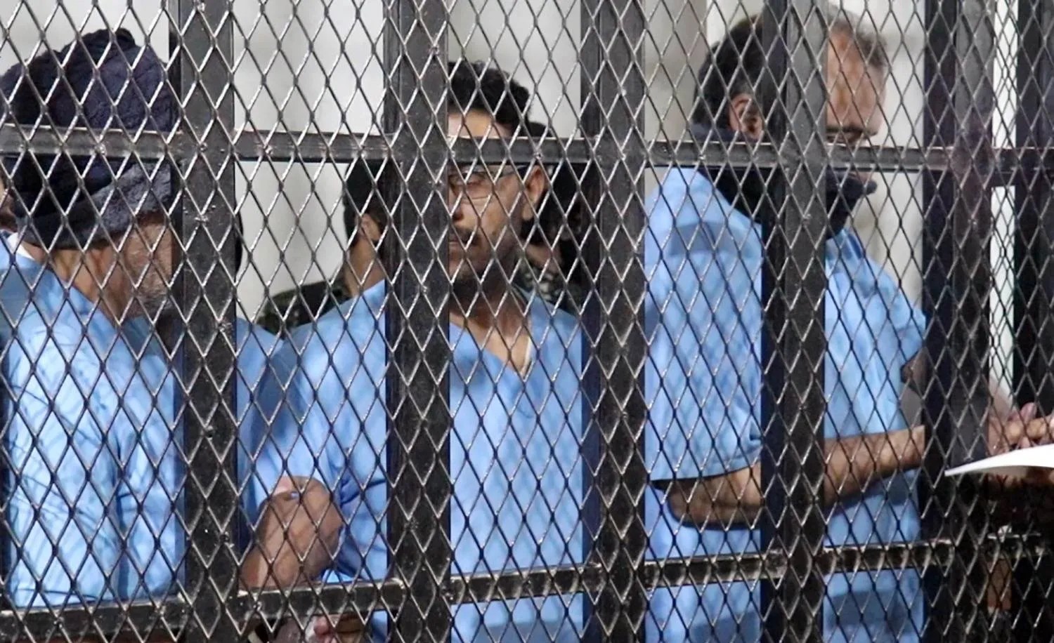 أكثر من 200 محتجز في سجون عدن: لجنة حقوق الإنسان تكشف الأرقام والأوضاع