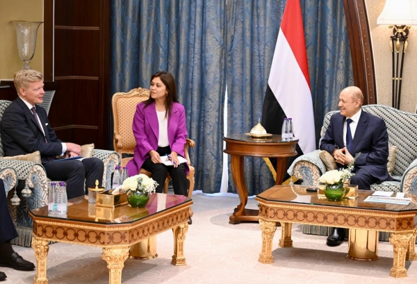 العليمي يحمل الأمم المتحدة عدم التزام الحوثيين بعهودهم تجاه الأزمة اليمنية