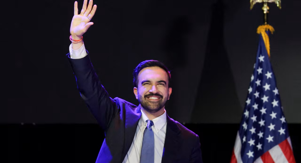 في حدث استثنائي.. الأميركي من أصول أوغندية هندية زهران ممداني أول مسلم يتولى عُمدة نيويورك