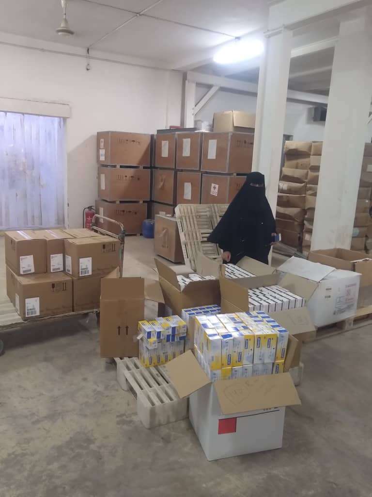 الإمداد الدوائي يرفد عـدد من المرافق الصحية بالأدوية والمستلزمات الطبية