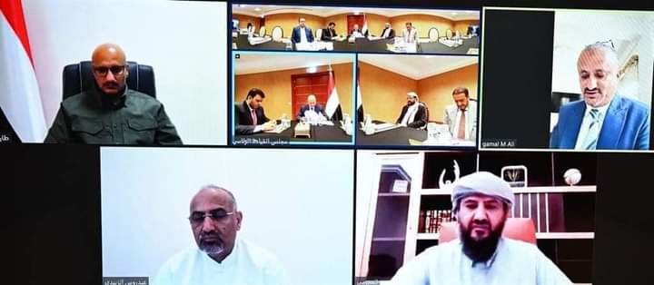 اجتماع للمجلس الرئاسي مع رئيس الحكومة 
