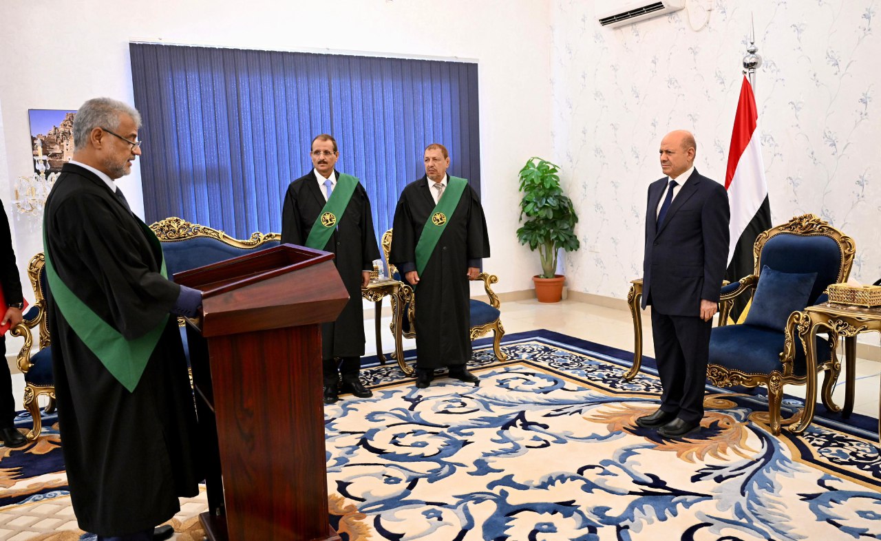 عدد من القضاة يؤدون اليمين القانونية 