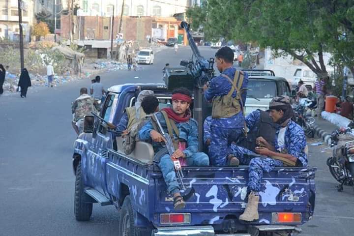 القبض على مطلوبيين أمنيًا بتعز 