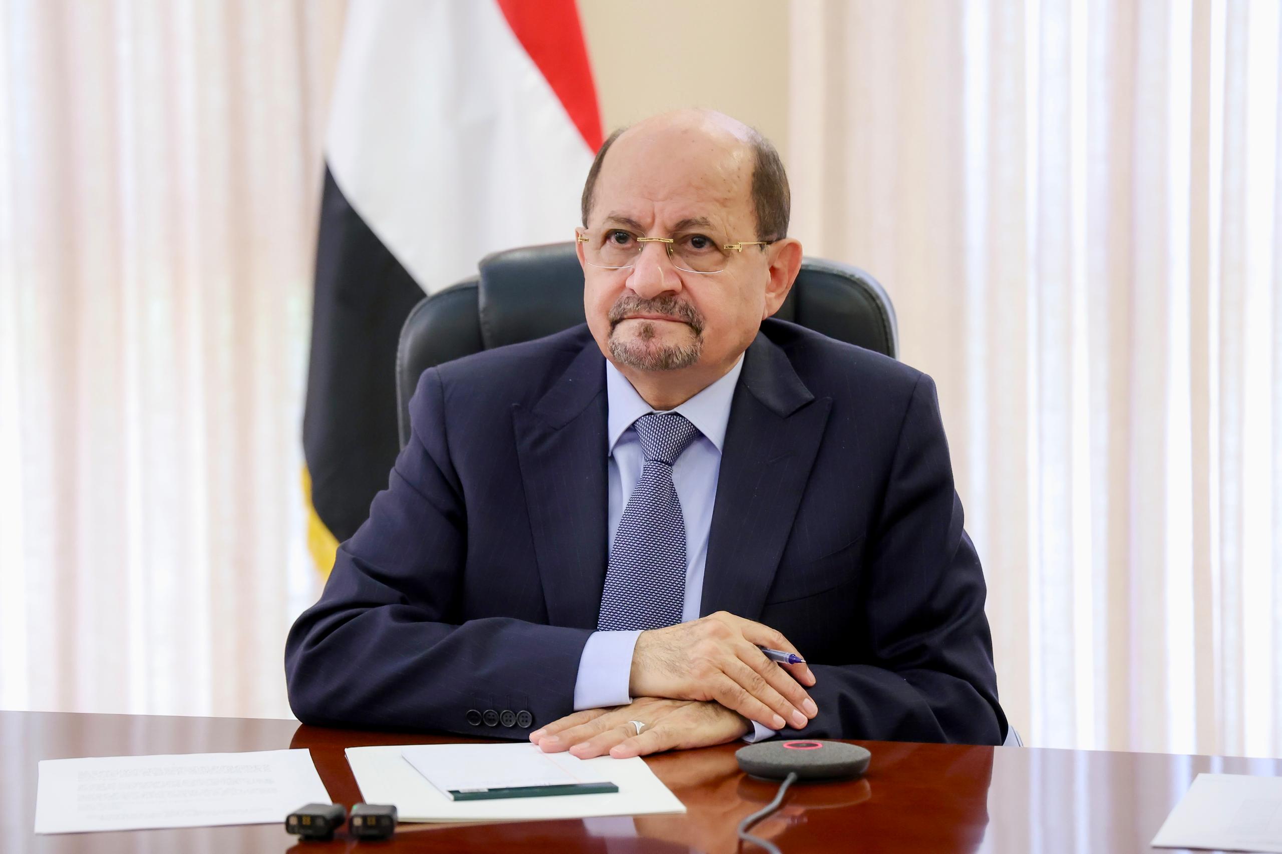 رئيس الوزراء د. شائع الزنداني: وجهة الحكومة إلى عدن  وإعادة انتظام مؤسسات الدولة أولوية