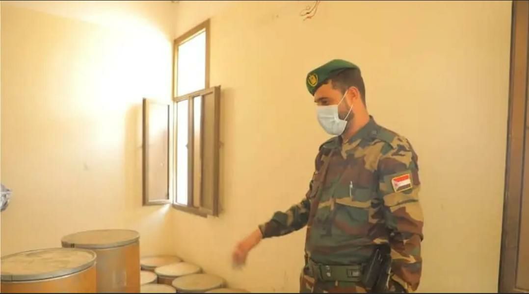 ضبط4 أطنان من مواد تستخدم في صناعة وقود الصواريخ بعدن