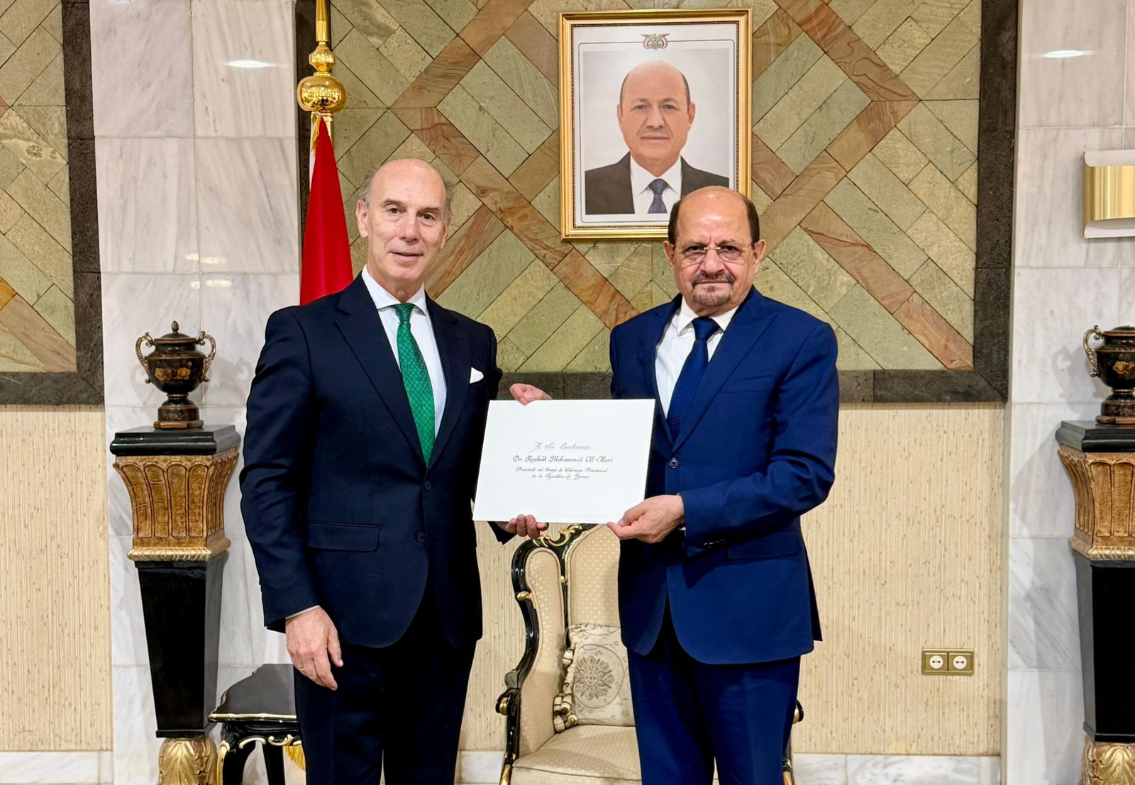 الزنداني يتسلم أوراق اعتماد السفير الإسباني غير المقيم لدى اليمن