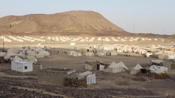 أكثر من نصف مليون نازح يواجهون خطر فقدان الخدمات الأساسية في اليمن بعد وقف التمويل الأميركي