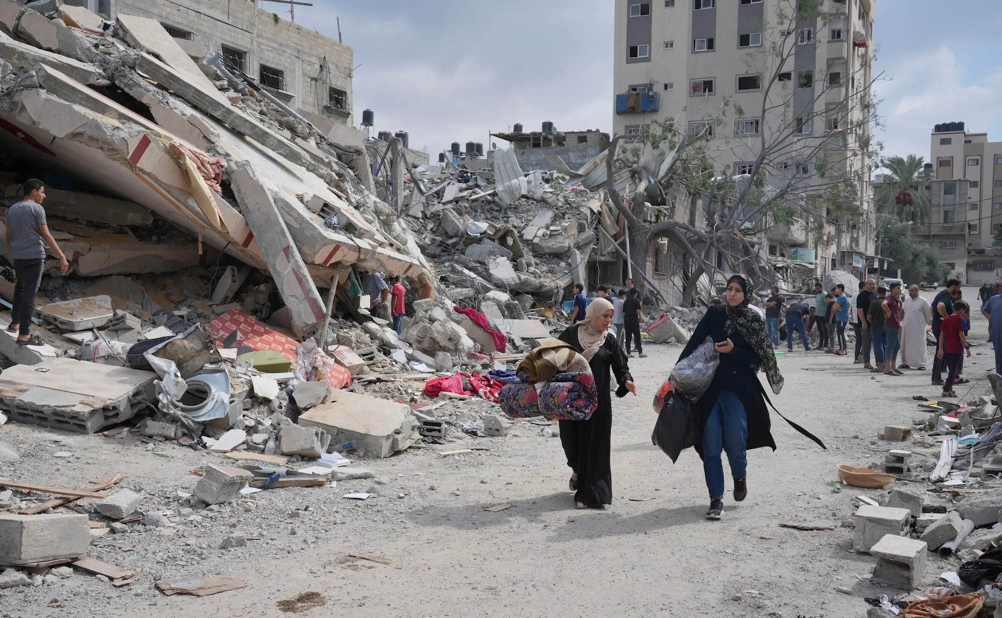 وزارة الصحة بغزة: 139 شهيدا و425 إصابة خلال 24 ساعة.. والحصيلة تتجاوز 58 ألف شهيد