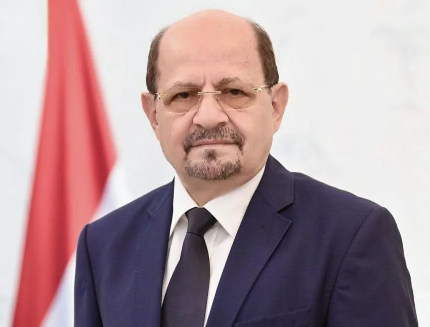 رئيس الوزراء الدكتور الزنداني يشيد بصمود أبناء تعز ويؤكد أن جرائم الحوثي لا تسقط بالتقادم