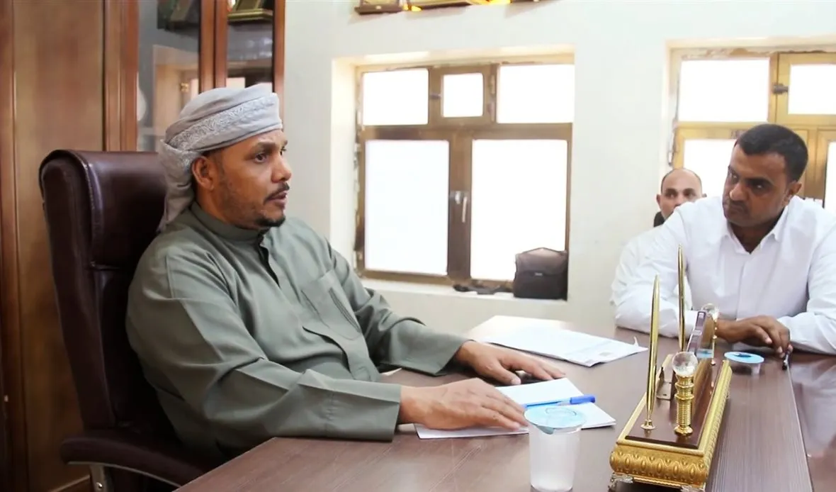 تصريحات محافظ سقطرى بشأن يمنية الأرخبيل تشعل موجة غضب واسعة ومطالبات بإقالته والتحقيق معه