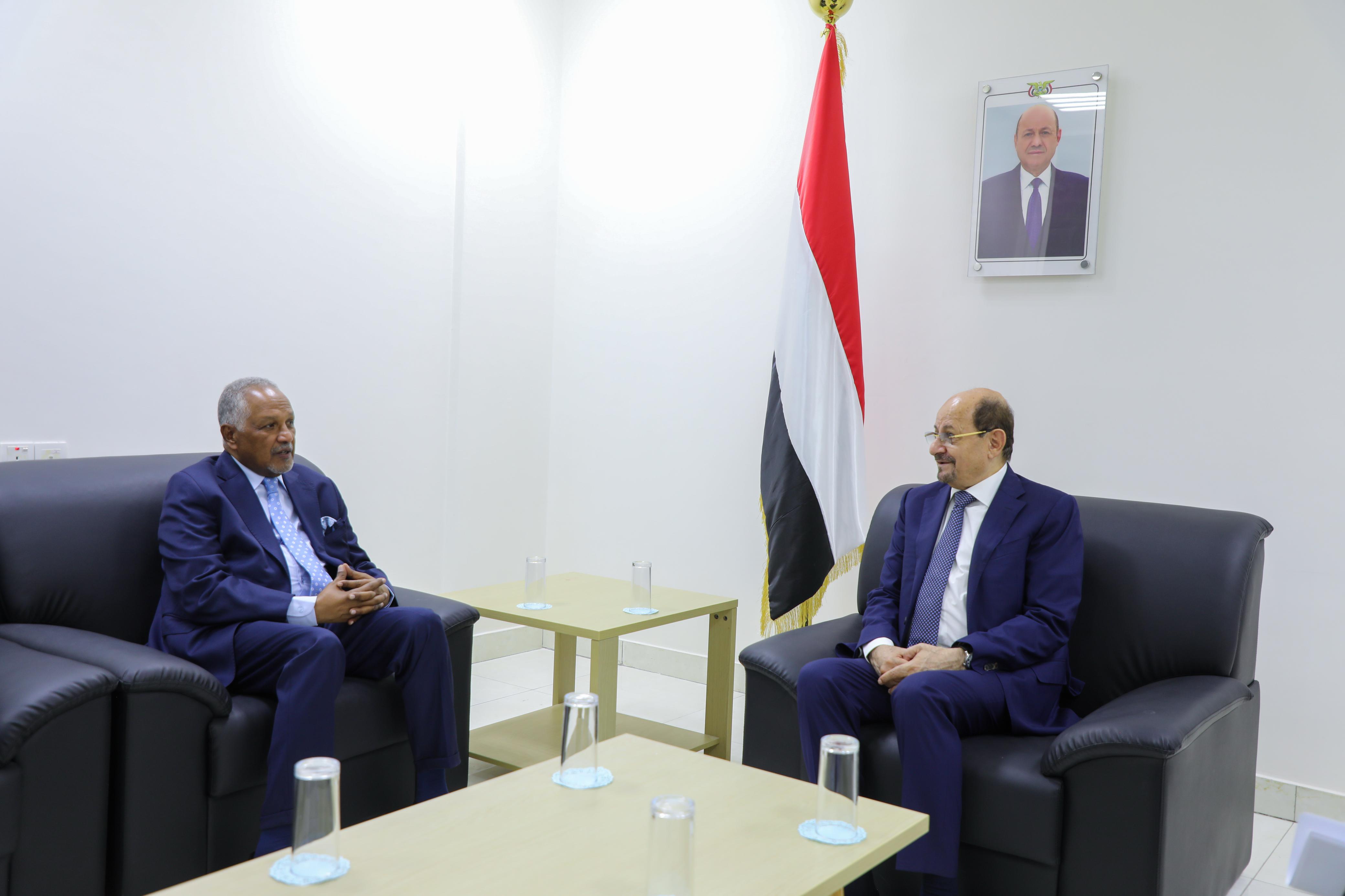 الزنداني يبحث مع السفير السوداني أوجه التعاون الثنائي بين البلدين