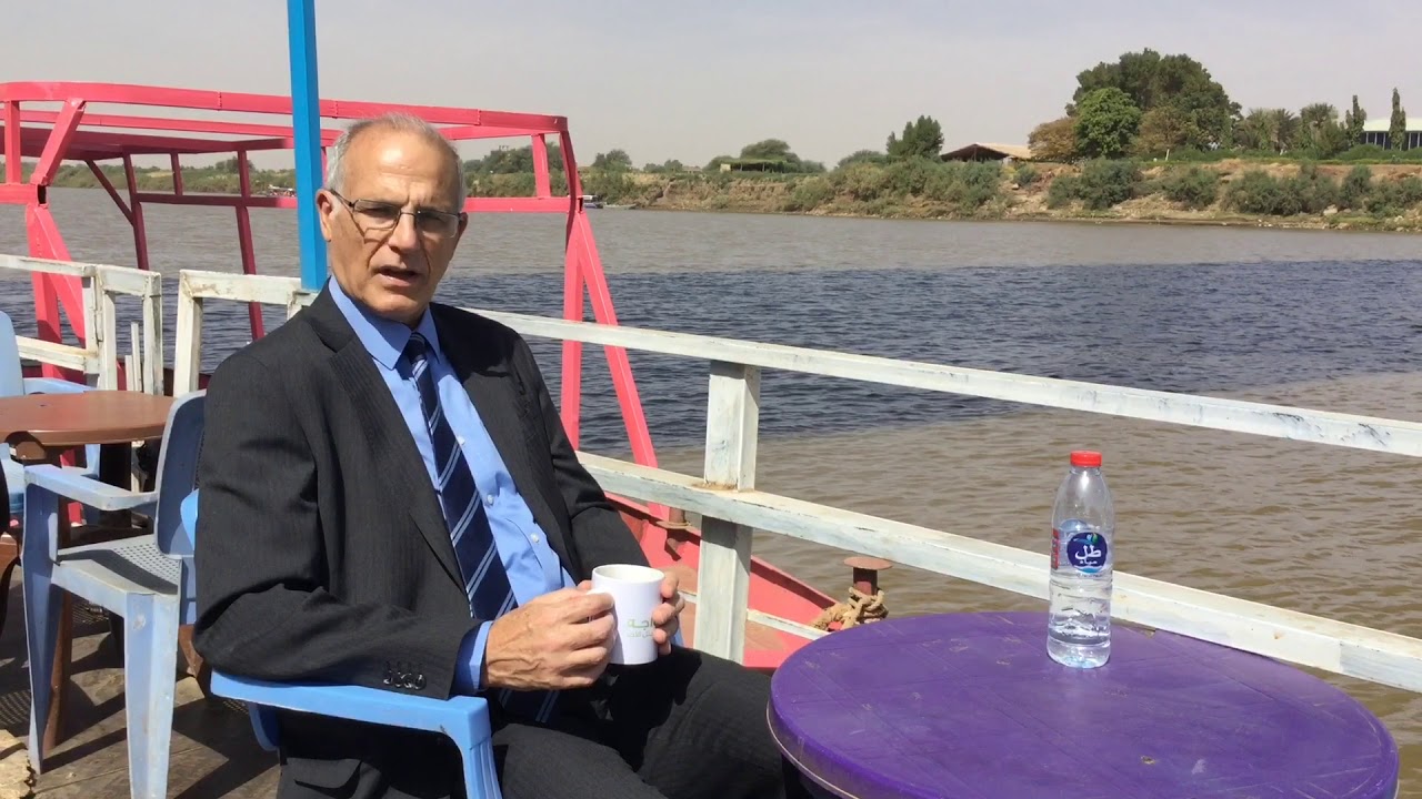 السفير البيريطاني مايكل آرون