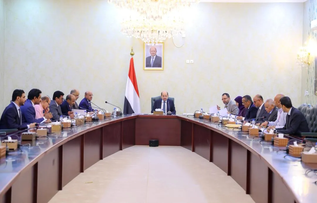 برئاسة الزنداني.. المجلس الأعلى للطاقة يعتمد قرارات استراتيجية لإنقاذ الكهرباء وتحسين الخدمة في عدن والمحافظات