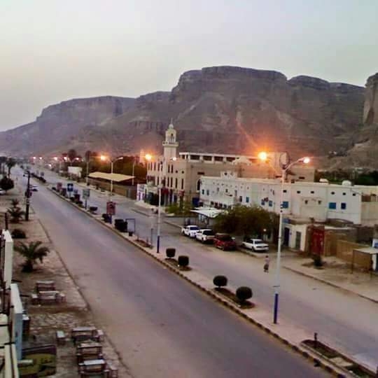 عبوة ناسفة تصيب ضابط بحضرموت