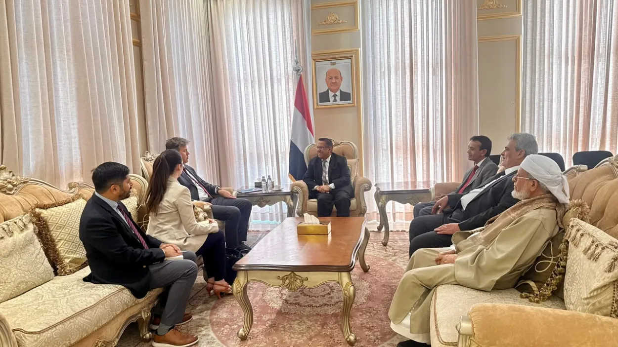 رئيس مجل الشورى الدكتور بن دغر يبحث مع القائم بالأعمال الأميركي تصعيد الحوثيين وتهديدات باب المندب