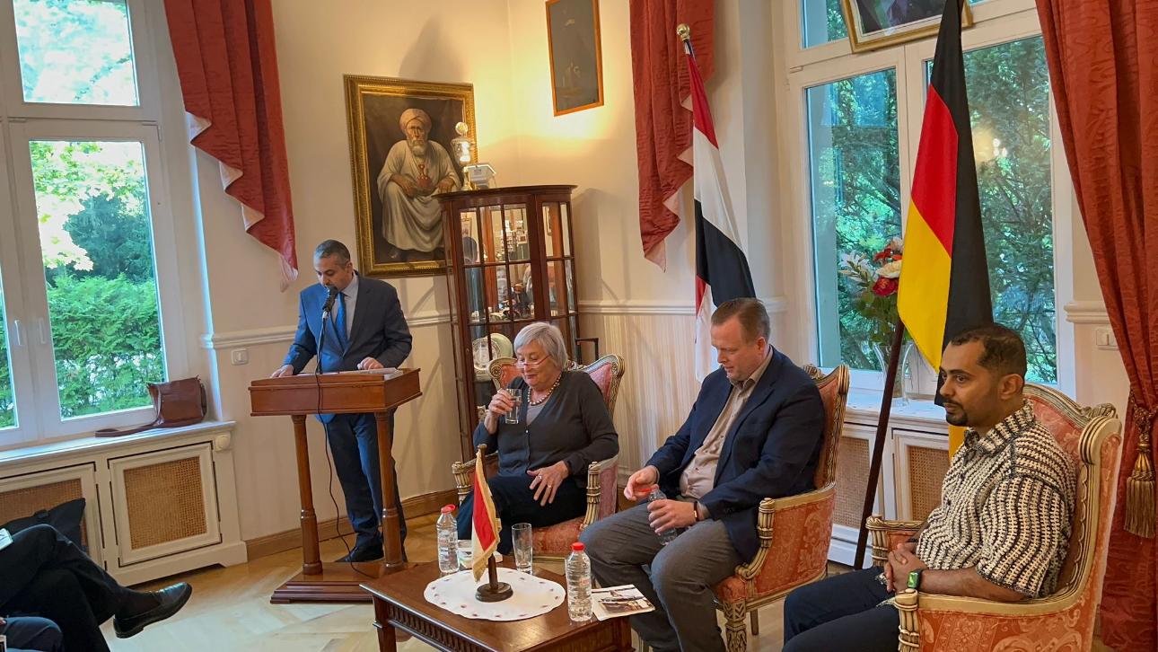 السفارة اليمنية في برلين تنظم ندوة ثقافية لتعزيز الحوار اليمني – الألماني