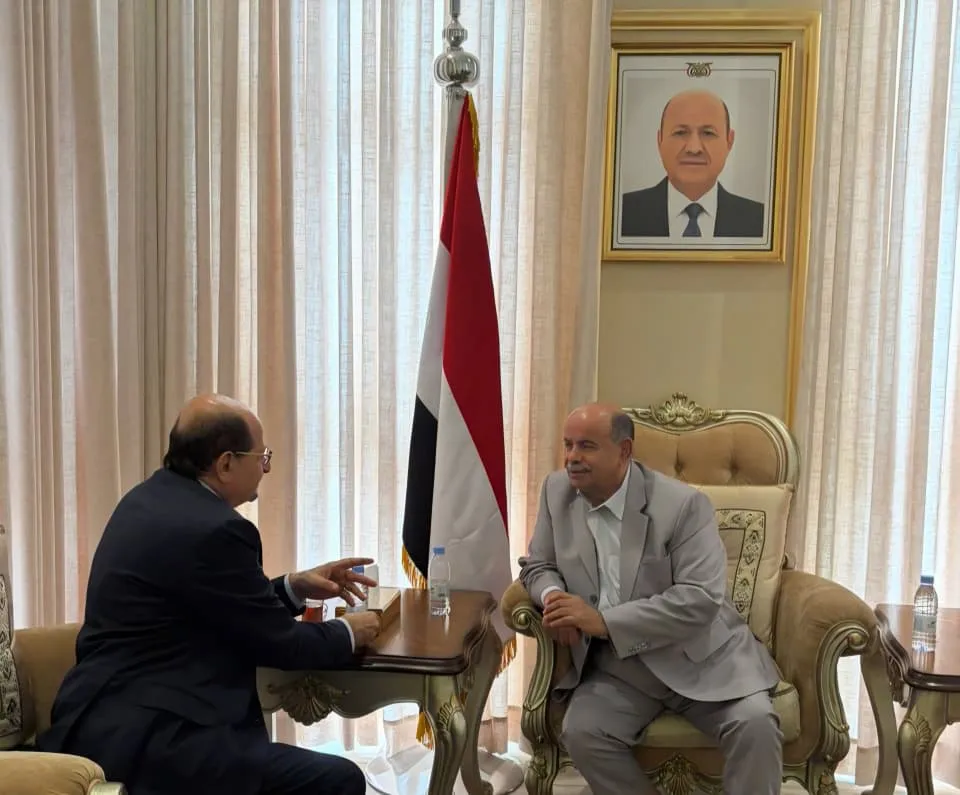 الخنبشي والزنداني يبحثان تعزيز العمل المؤسسي ودعم مسار الاستقرار الشامل