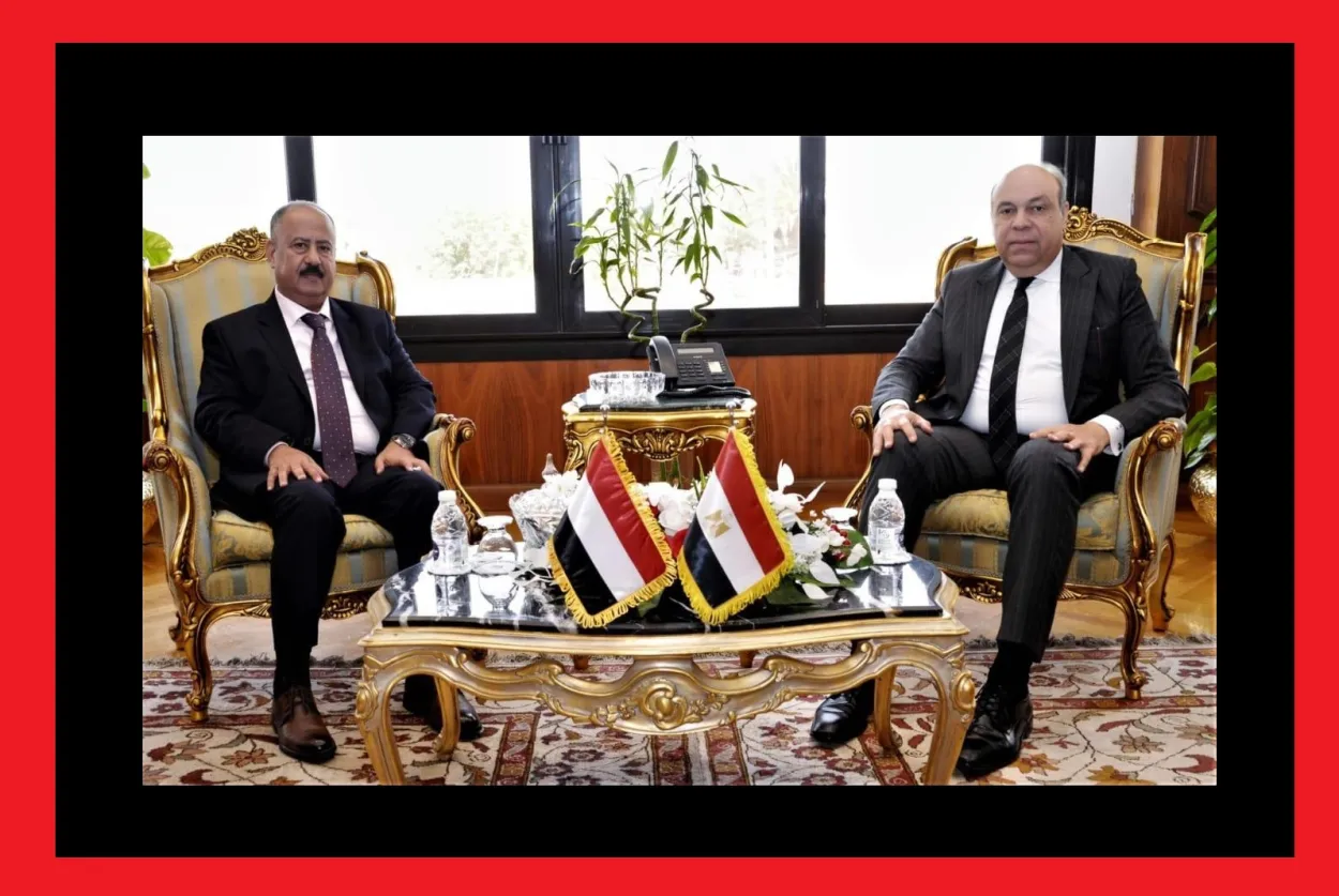 وزير النقل يبحث في القاهرة مع نظيره المصري تعزيز التعاون في الطيران والملاحة الجوية