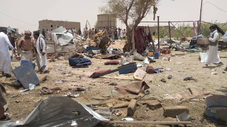 مقتل 8 أشخاص نصفهم من النساء بانفجار في مارب