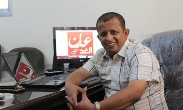 مسلحون يقتحمون مقر صحيفة عدن الغد ويعتقلون رئيس تحريرها فتحي بن لزرق