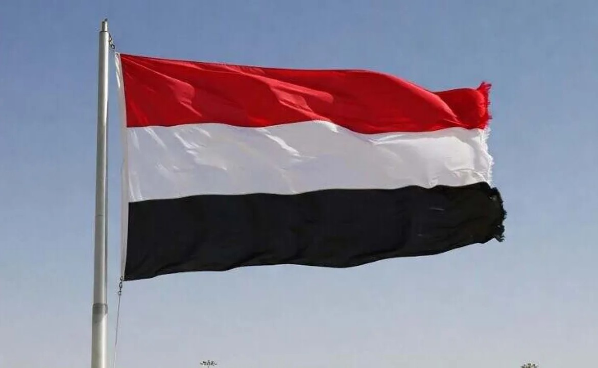 اليمن يدين الاعتداءات الإيرانية ويؤكد تضامنه مع دول شقيقة ويحذر من التصعيد