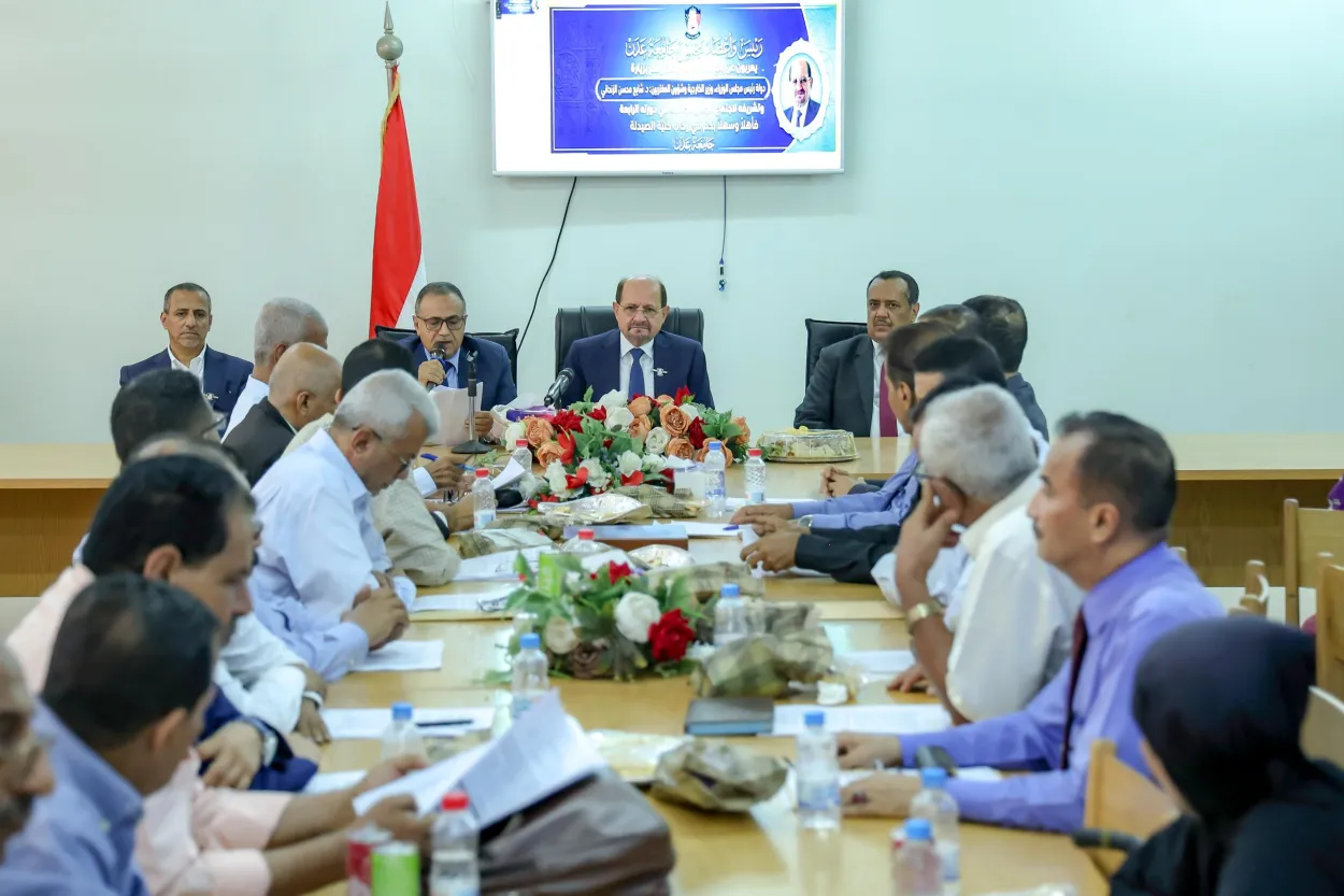 رئيس الوزراء الدكتور شائع الزنداني يؤكد أهمية مواءمة التعليم الجامعي مع التنمية وسوق العمل