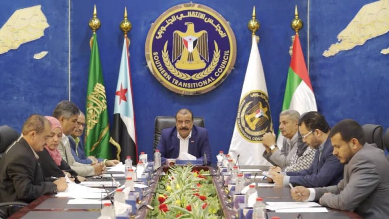 ميليشيا الانتقالي تدعو لإلغاء قرارات اتخذت بشكل انفرادي