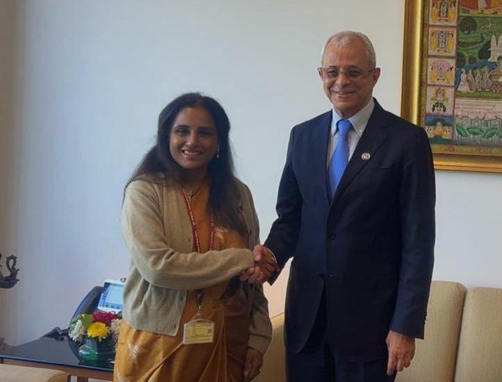 اليمن والهند تبحثان تعزيز الشراكة السياسية والاقتصادية ودعم وحدة اليمن وأمن الملاحة الدولية