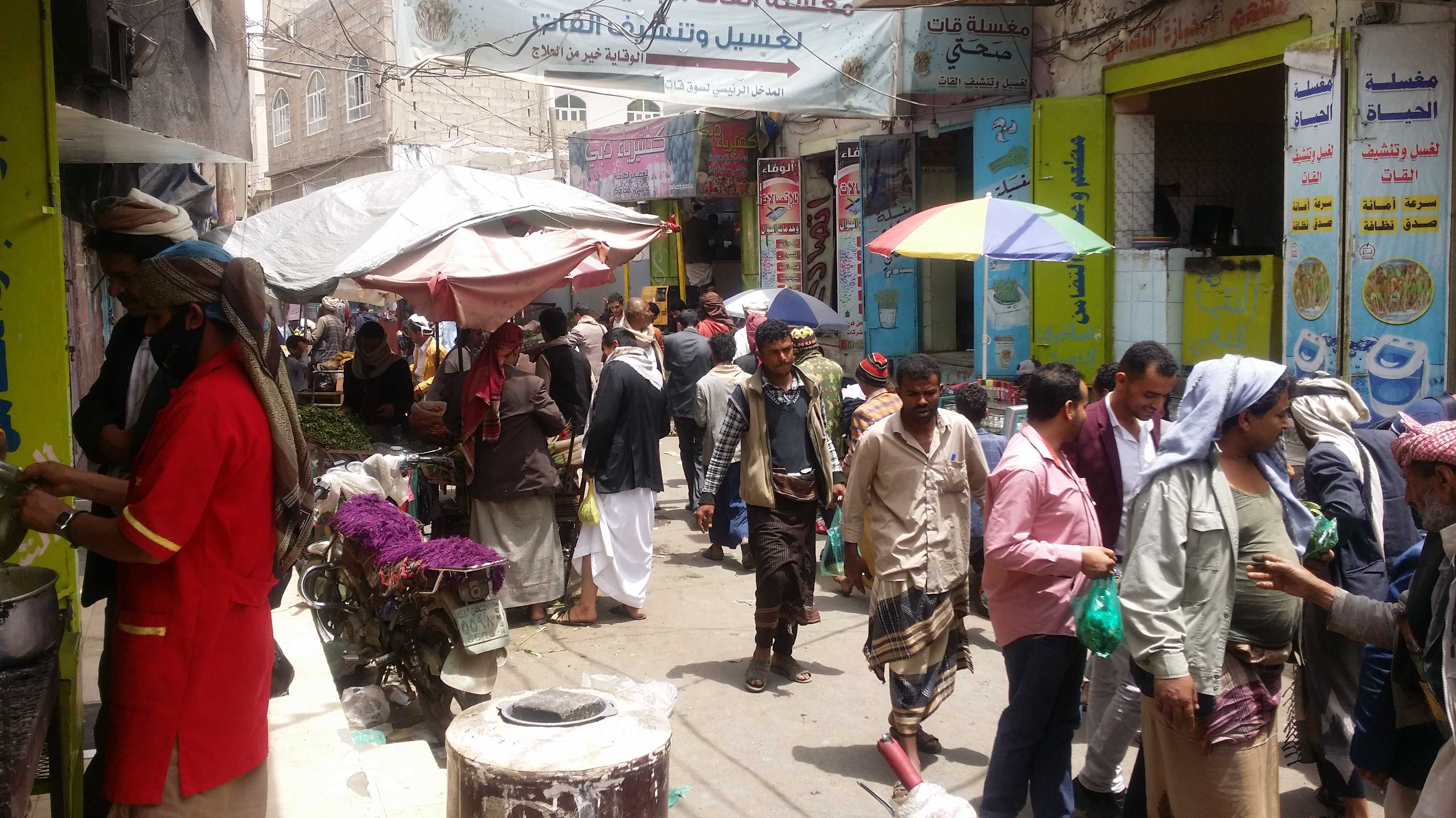 نداءات الباعة في الأسواق اليمنية... فن شعبي شفاهي يملأ الأسواق من صنعاء إلى تعز وحضرموت