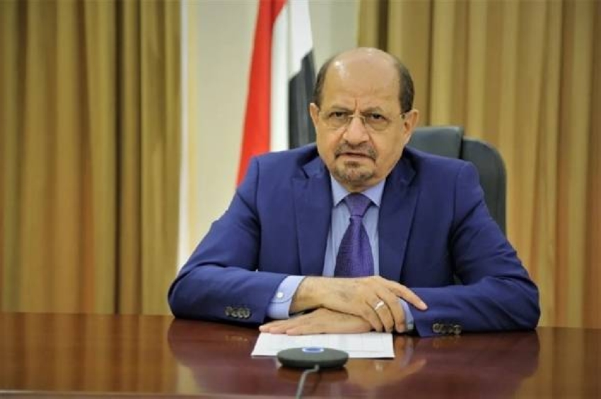 وزير الخارجية يتحدث عن أسباب تأجيل قرارات البنك المركزي وتجميد خارطة الطريق